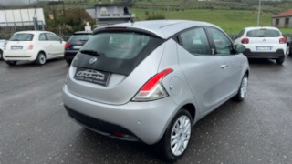2011 Lancia Ypslon